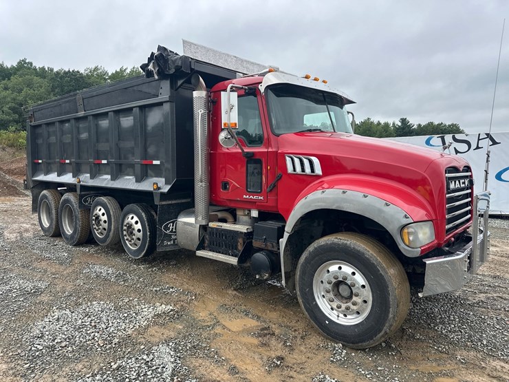 #61413-•-2013-mack-gu713-quad-axle-dump-truck-image-7