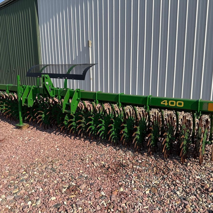 400 JOHN DEERE 400