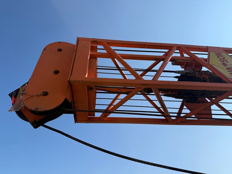 #2470-•-2002-tor-truck-dr-4280-crane-truck-image-9