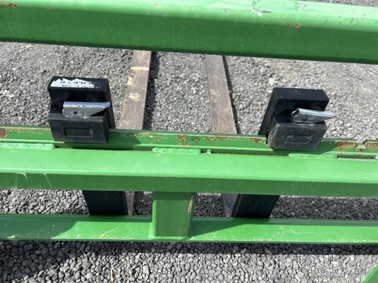 john-deere-1025r-image-5