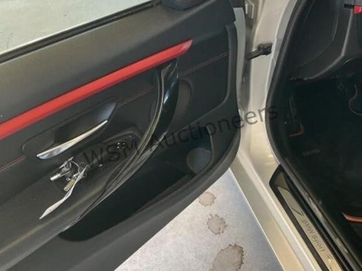 2015-bmw-435i-sdn-image-21