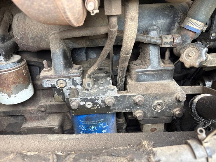 #61388-•-2004-international-5600i-quad-axle-dump-truck-image-38