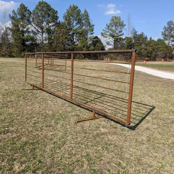 QTY (1) 24' FREE STANDING PIPE FENCE PANEL