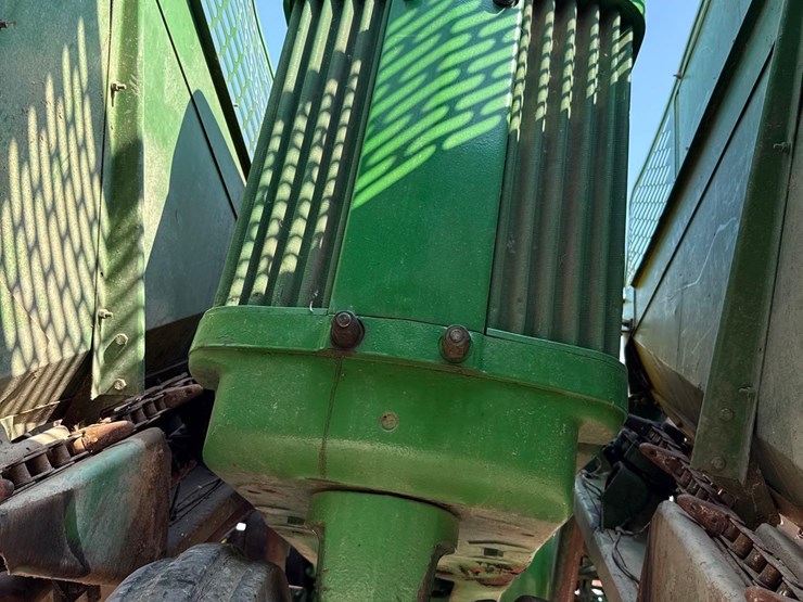 john-deere-630-image-63