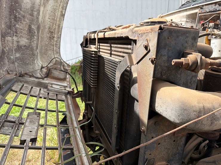 2001-caterpillar-3126-image-40
