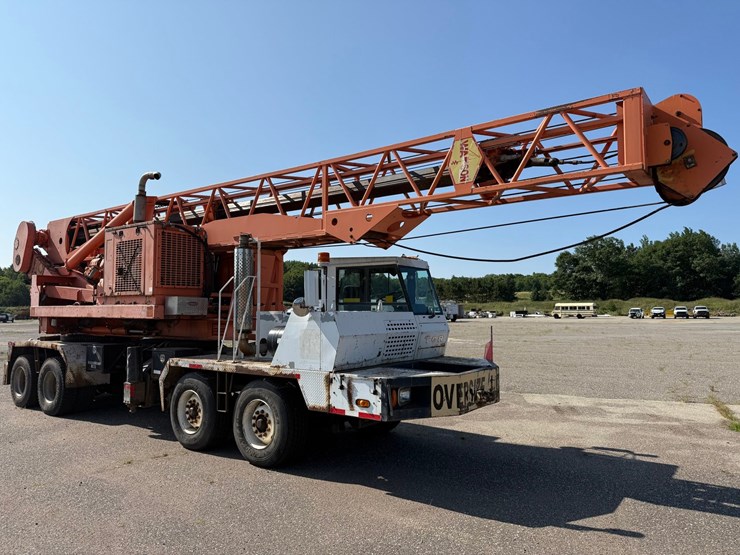#2470-•-2002-tor-truck-dr-4280-crane-truck-image-7