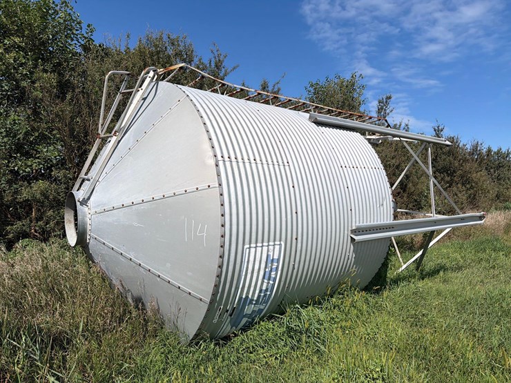 hog-slat-15-ton-bulk-bin-image-1