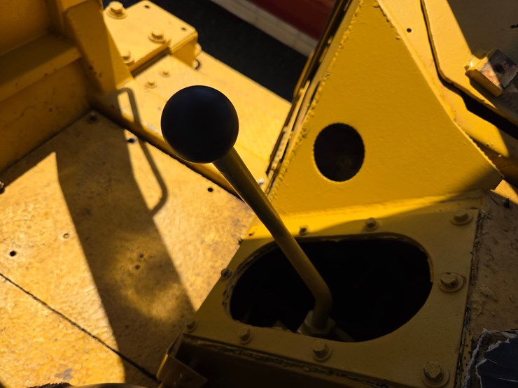 #61383-•-1988-fiat-allis-30-dozer-image-48