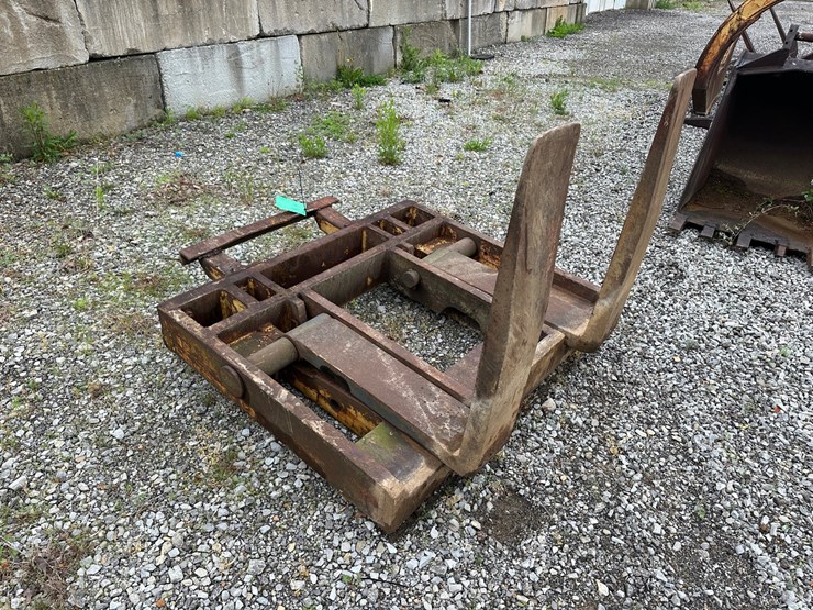 #4003-•-approx-40"-loader-forks-image-2