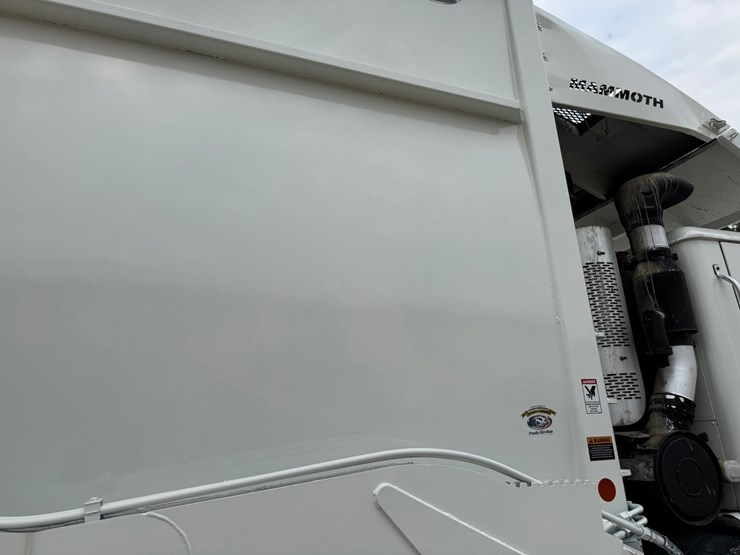 2016-mack-mru613-image-36