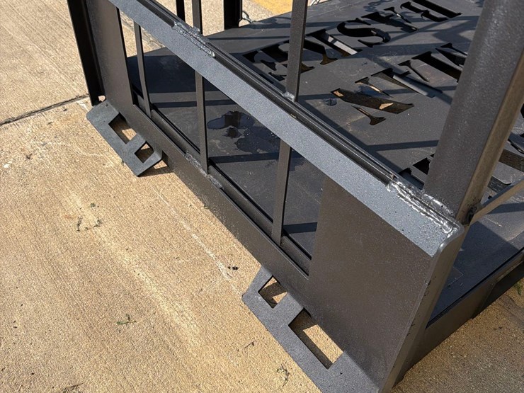 heavy-duty-do-all-44”-x-56”-skidloader/pallet-fork-man-basket-image-5