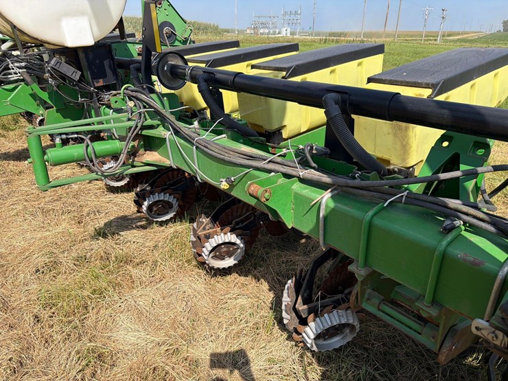 john-deere-1760-image-34