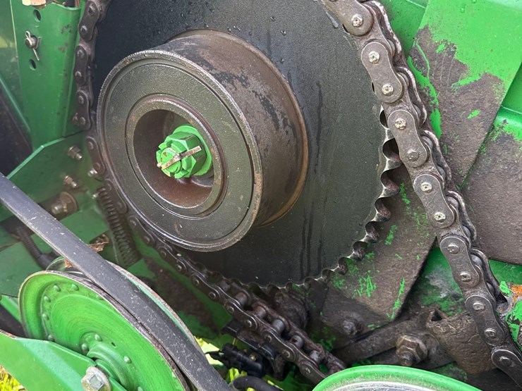 2009-john-deere-635f-image-46