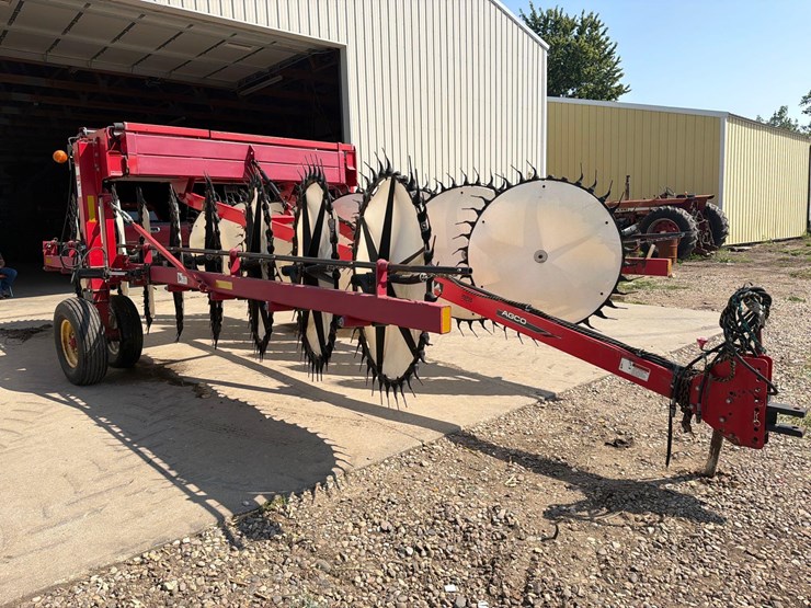 agco-5130-17-wheel-pull-type-rake—1-owner-image-2