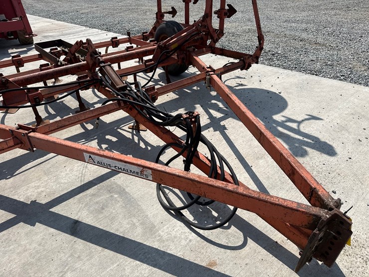 allis-chalmers-1300-image-10