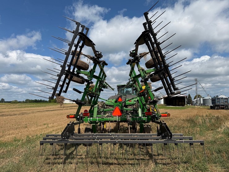 john-deere-2430-image-4