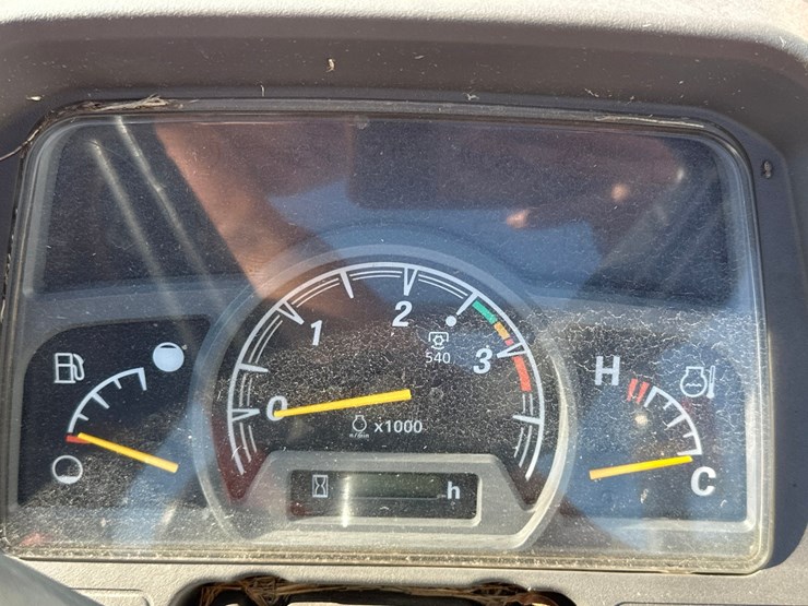 2021-massey-ferguson-1805-image-41