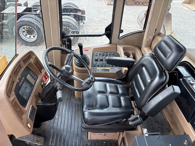 deere-444h-image-62