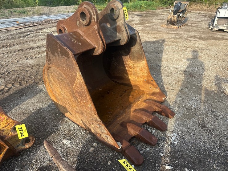 caterpillar-345-image-1