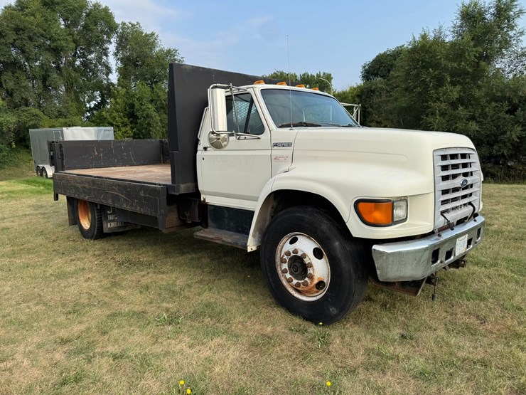 1998-ford-f800-image-7