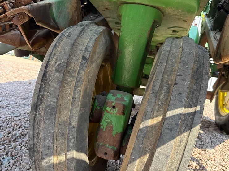 john-deere-630-image-62