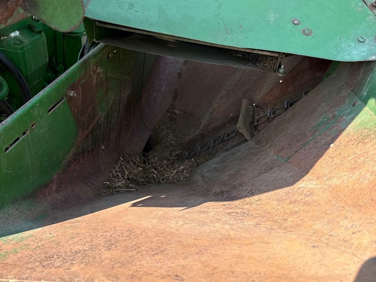 john-deere-630-image-33