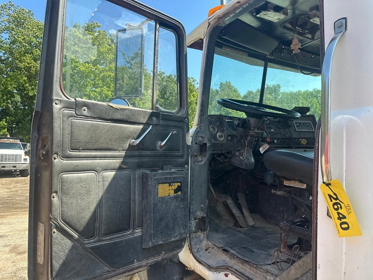 mack-dm685s-image-24