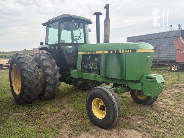 john-deere-4840-image-4