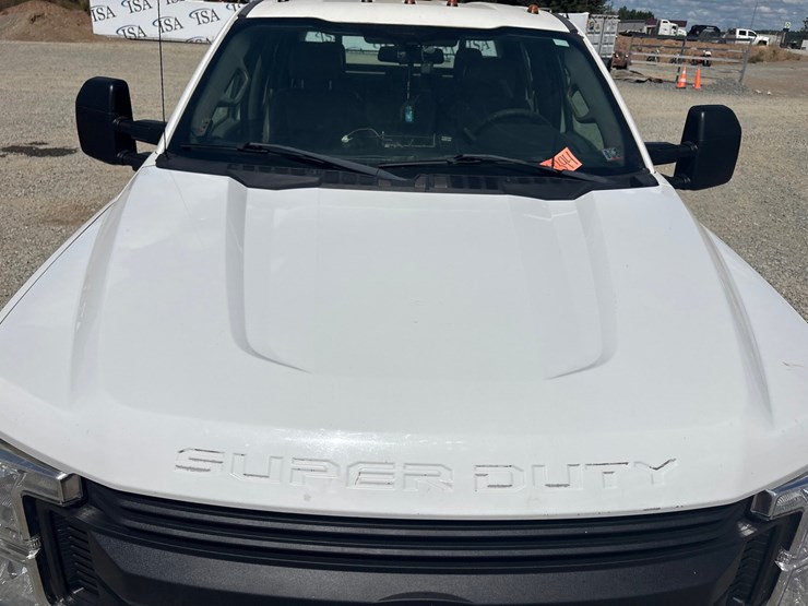 2017-ford-f350-image-11