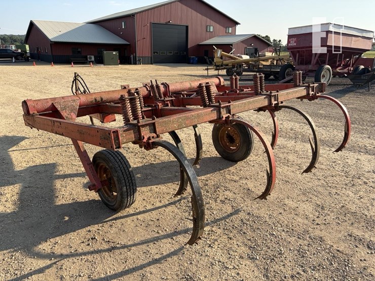 massey-ferguson-1146-image-2
