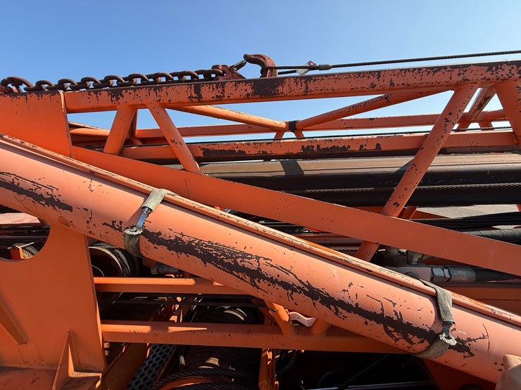 #2470-•-2002-tor-truck-dr-4280-crane-truck-image-142