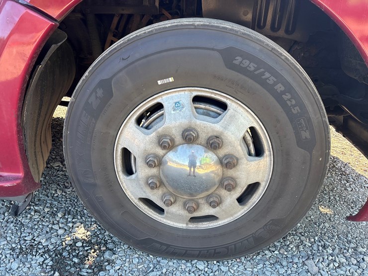 2014-kenworth-t680-image-102