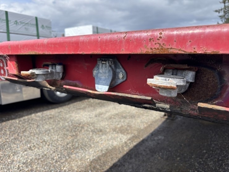 t/a-flatbed-trailer-image-17