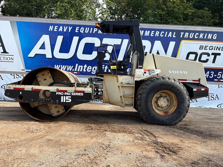 #2795-•-volvo-pro-pac-115-single-drum-compactor-image-2