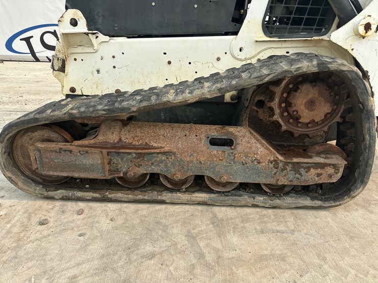 2018-bobcat-t630-image-51