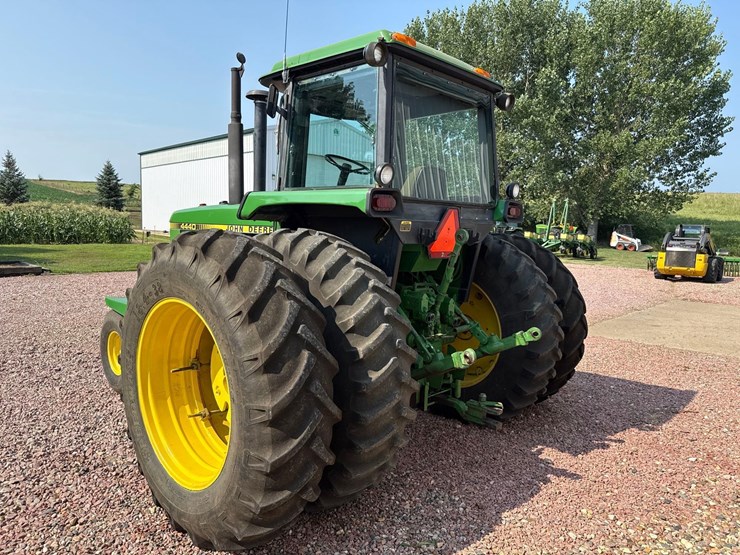 1979-john-deere-4440-image-3