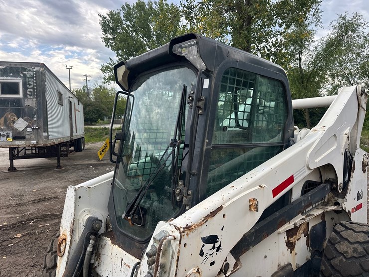 2012-bobcat-s850-image-9