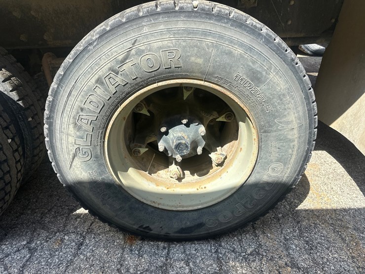 mack-dm685s-image-56