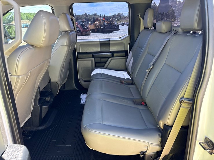 2019-ford-f350-image-38