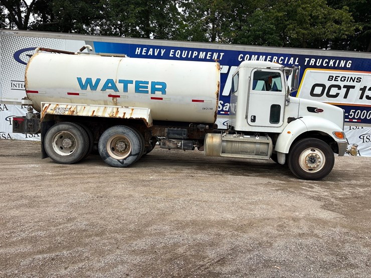 2006-peterbilt-335-image-6