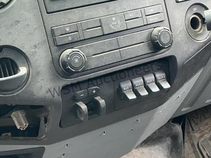 2011-ford-f350-image-19