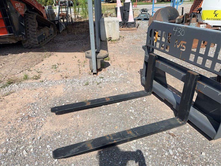 unused-m5-skid-steer-quick-attach-forks-image-1
