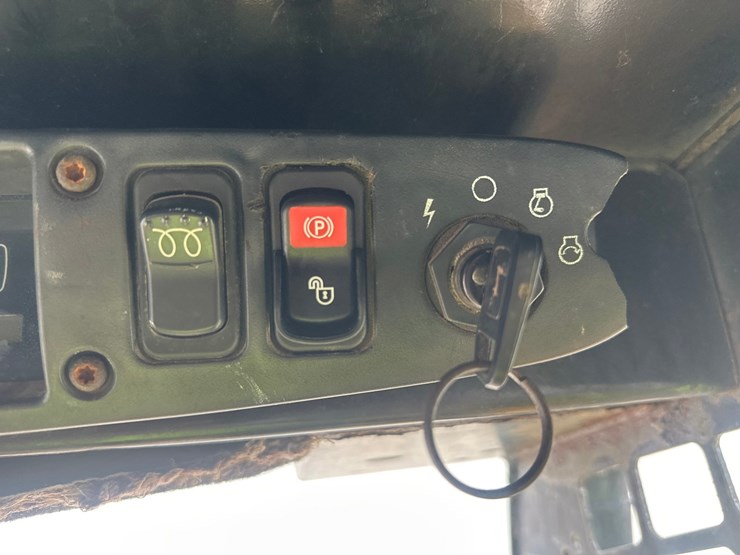 john-deere-250-image-38