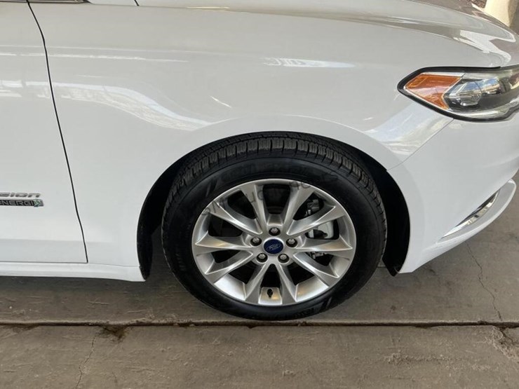 2018-ford-fusion-energie-sdn-image-9