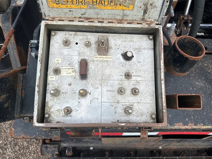 blaw-knox-pf3200-image-21