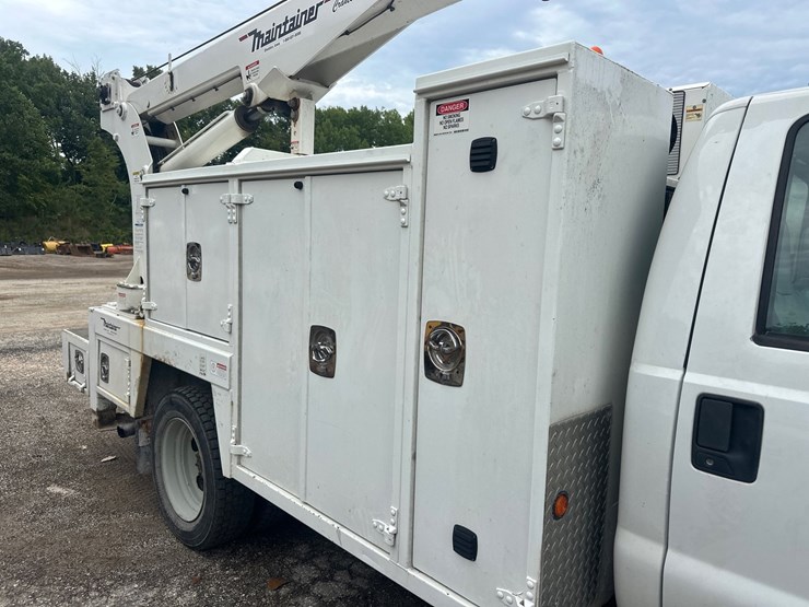 2007-ford-f550-image-27