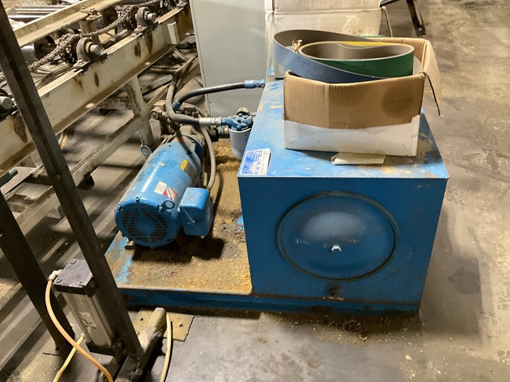 #196-•-weinig-hydromat-2000-&-unimat-23-e-moulders-with-american-lifts-conveyor-system-&-pacific-powertech-15-hp-hpu-image-4