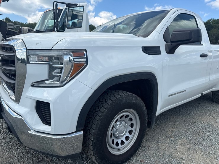 2020-gmc-sierra-1500-image-18