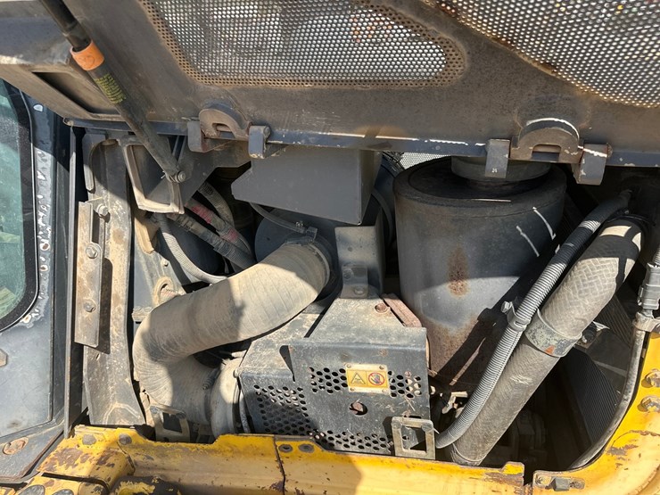 #61443-•-komatsu-61px-15-dozer-image-48