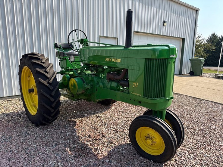 john-deere-70-image-2